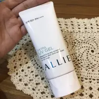 在飛比找蝦皮購物優惠-ALLIE EX UV高效防曬水凝乳90g 日本購入