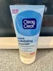 Clean & Clear Acne Triple Clear Exfoliating Scrub Acne Treatment Oil Free 5 oz