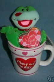 Plant One on Me Valentine's Day Frog plush & Pot Shaped Mug NEW