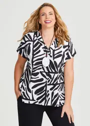 [TS] Taking Shape Ceres Top Size 12 in Print - Plus Size Women's Clothing Print
