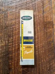 NEW VTG Wallace Invader 511 #2 Medium Pencils Super Lockbond Wood 12 Pencils