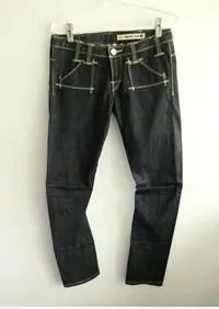 在飛比找Yahoo!奇摩拍賣優惠-LEVIS engineered jeans 3D 立體剪裁