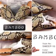 BAMBOO WOMENS SWEEP 10 SNAKE PRINT MULE CLOSED TOE SLIDE ON SANDAL SIZE US 8.5