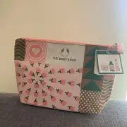 New The Body Shop Bloom And Glow British Rose Mini Gift.