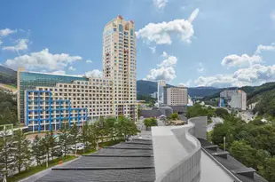 平昌鳳凰公寓Phoenix Pyeongchang Condominium