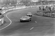 Mike Salmon & Brian Redman Ford GT40 Le Mans 1967 Motor Racing Old Photo 2