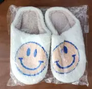 NIP Fuzzy Slippers White / Tan w/ Peach & Blue logo Unisex 5.5-6.5 W / 5-6 M