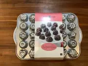 Nordic Ware Bundt Tea Cake Candies Pan Cast Aluminum Baking Mold 30 Cakes Platin