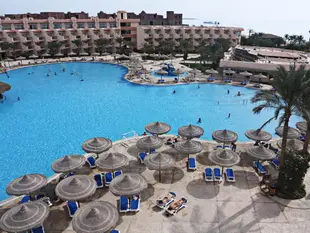 皮拉彌薩沙爾雜湊什度假村Pyramisa Sahl Hasheesh Resort