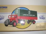 Corgi Classics 97301 Bedford Articulated London Brick Company