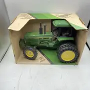 John Deere 4850 MFWD Row Crop Tractor with Duals DieCast ERTL Vintage 1/16