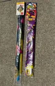 2004 Krazy Kite 26”x 49” Nylon Cord Wacky Bat New Sealed Arrow Plastic Kite LOT!