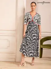 Love & Roses Black/White Printed V-Neck Ruched Short Sleeve Midi Dress (AU9966) | $79