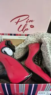 PIN UP COUTURE Smitten 01 Red And Black Pump Heels Size US 10 UK 7 EU 40
