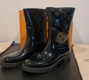 Louis Vuitton Drops Flat Half Boot EUR39