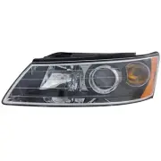 Driver Side Headlight For Hyundai Sonata 2006-2008 Halogen with Bulb(s) (for: Hyundai)