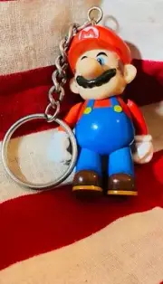 VINTAGE -RETRO -NINTENDO SUPER MARIO -W/ MOVABLE ARMS AND LEGS -KEYCHAIN