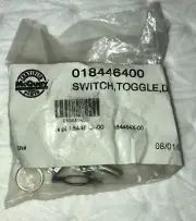 McQuay DPST toggle switch 018446400