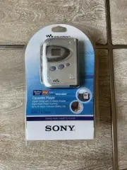 Sealed 2008 Sony Walkman AM/FM Radio Cassette Tape Player WM-FX290W new in box