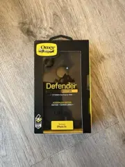 OtterBox Defender Series Screenless Case & Belt Holster For iPhone XR, Black