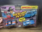 TYCO The King Richard Petty Slot Car Twin Pack #6994 92 STP Pontiac 70 Superbird