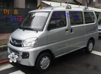 在飛比找Yahoo!奇摩拍賣優惠-貨車架 箱型車 牛角架 樓梯架 豐田 匯豐 三菱 福特 中華