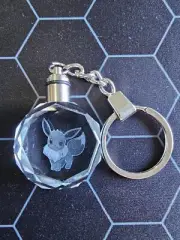 EEVEE POKEMON LUMINOUS KEYCHAIN KEYRING *