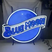 AWESOME BLUE MOON BEER LIGHT UP LED SIGN NEW IN THE BOX MAN CAVE BAR