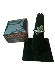 Avon Disney Mickey Mouse August BIrthstone Ring Peridot Color Size 6-8