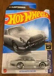 Hot Wheels INTERNATIONAL CARD Aston Martin 1963 DB5 Goldfinger