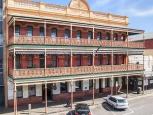 凱藝喬治飯店 - 巴拉瑞特Quality Inn The George Hotel Ballarat