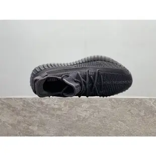 YEEZY BOOST 350 V2 BLACK 黑天使