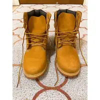 在飛比找蝦皮購物優惠-九成新 Timberland 女款小麥黃經典防水靴 38號 