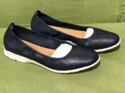 Clarks Women's Jenette Ease Ballet Flat, Navy Blue Leather, US 9