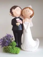 Romantic Cake Topper Bride Groom Couple Figurine Wedding Decoration Mr&Mrs New