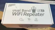 Black Wireless High Speed Dual Band 1200 Mbps WiFi 5 Repeater