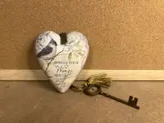 Demdaco Art Heart "Spread Your Wings” Spring Bird Hanging Ornament W/Key Stand