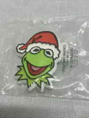 Vintage 1979 Hallmark Christmas KERMIT the FROG Muppets Lapel Pin Brooch Henson