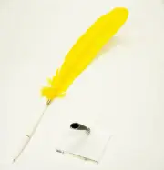 Q-S5P1WT-1-Y Japanese Processing Turkey Feather Plastic Shaft Bunker Pen + Black