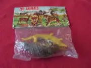 VINTAGE EDUCATIONAL PLASTIC TOYS ZOO ANIMALS ARMADILLO NOS