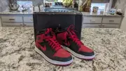 Air Jordan 1 Basketball High Top Shoes Varsity Red Size 11.5 With Box