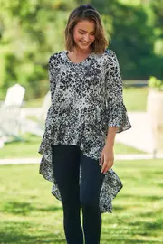 Malika Frill Sleeve Dropback Black Leopard Print Top