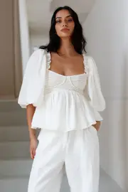 Sweet Alibi Top Natural