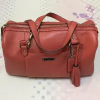 在飛比找Yahoo!奇摩拍賣優惠-Coach荔枝紋皮革橘紅色波士頓包/斜背包/手提包/兩用包 