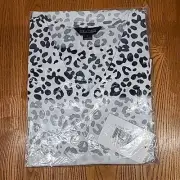 ZOE + CHLOE L Scrub Top White Leopard Print Z13202A Cattitude Faded Stripes