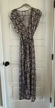 DESPI Women’s Snake Skin Long Robe Size Medium Swim cover