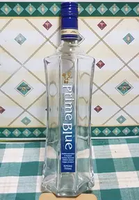 在飛比找Yahoo!奇摩拍賣優惠-玻璃空酒瓶 紳藍經典調和蘇格蘭威士忌 Prime Blue 