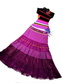 在飛比找Yahoo!奇摩拍賣優惠-MOOSAYA~專櫃設計師品牌~浪漫紫蛋糕裙 M
