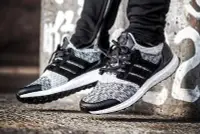 在飛比找Yahoo!奇摩拍賣優惠-Adidas Ultra Boost x SNS x Soc