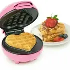 NOSTALGIA MINI HEART Valentines WAFFLE MAKER ELECTRIC 5 INCH PINK NEW IN BOX
